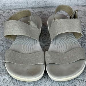 Cloudsteppers by Clarks Arla Jacory Gray Elastic Strap Sand Sandal- Sz 9M